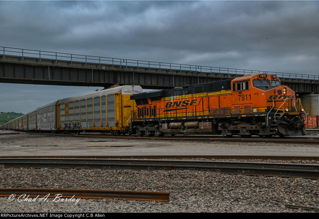 BNSF AUTORACK ON SF JUNCTION